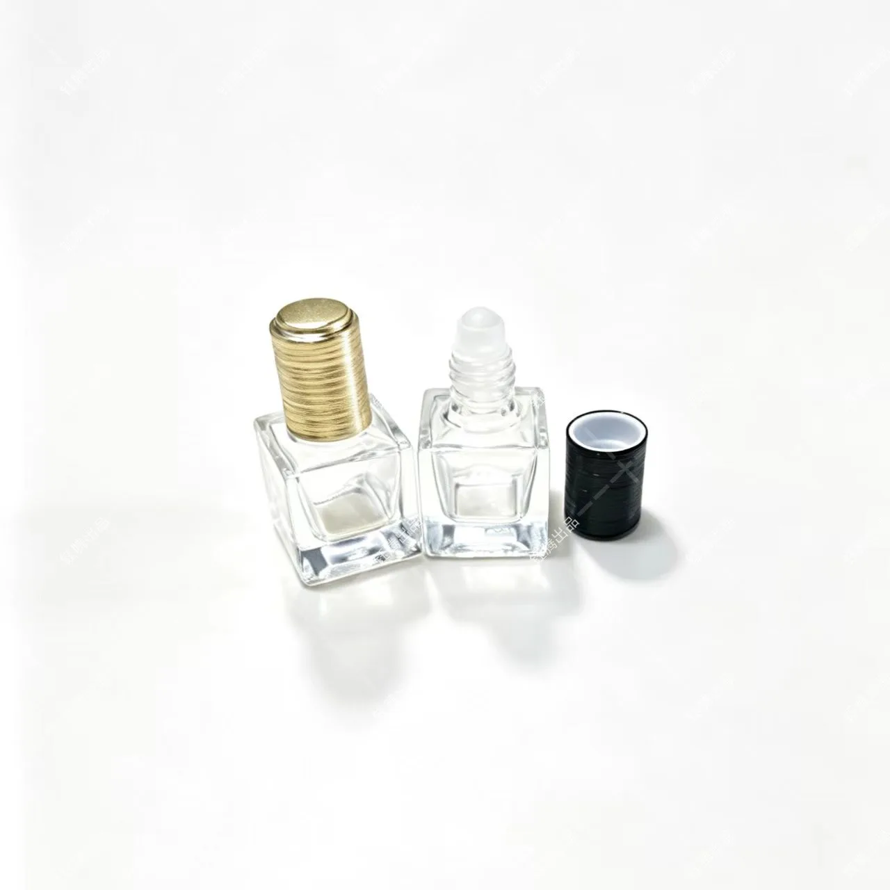 Brushed Aluminum Roller Cap Essential Oil Bottle Brushed Aluminum Roller Cap Essential Oil Bottle - Image 1