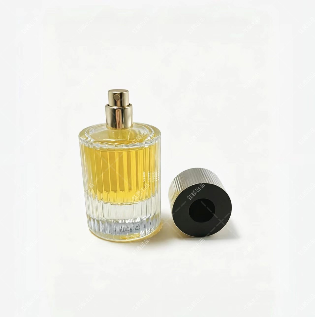 Vertical Grain Electroplated Aluminum Perfume Overcap Vertical Grain Electroplated Aluminum Perfume Overcap - Image 1