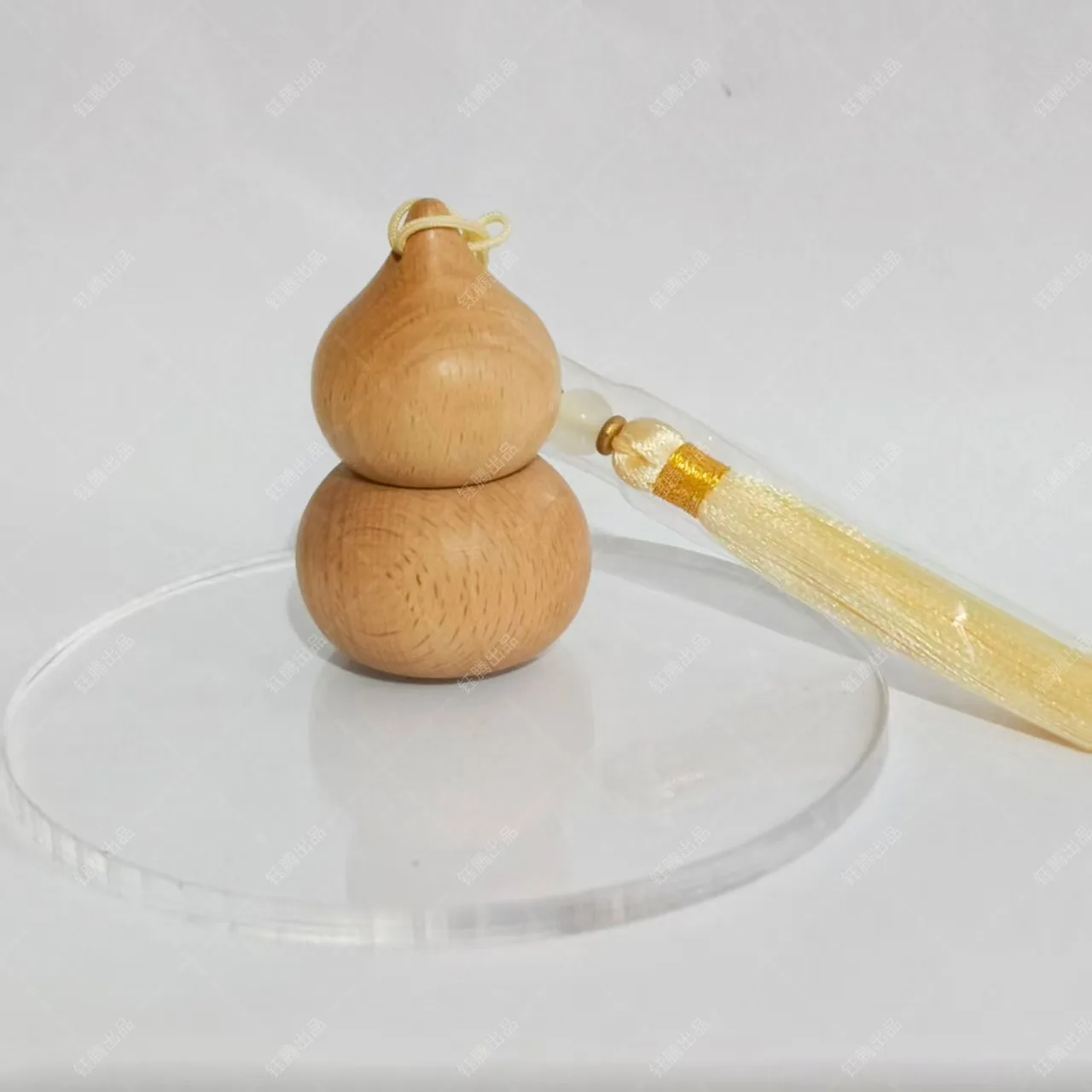 Wooden Gourd Essential Oil Bottle Cap Wooden Gourd Essential Oil Bottle Cap - Image 1