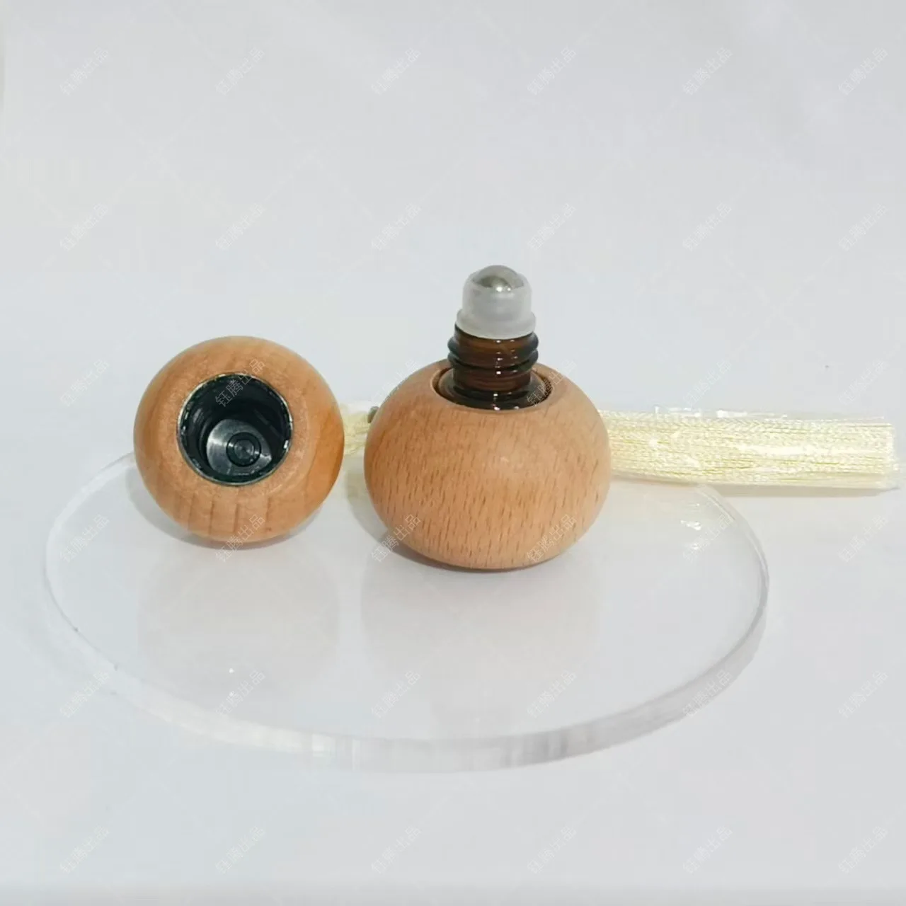 Wooden Gourd Essential Oil Bottle Cap - Image 2 Wooden Gourd Essential Oil Bottle Cap - Image 2