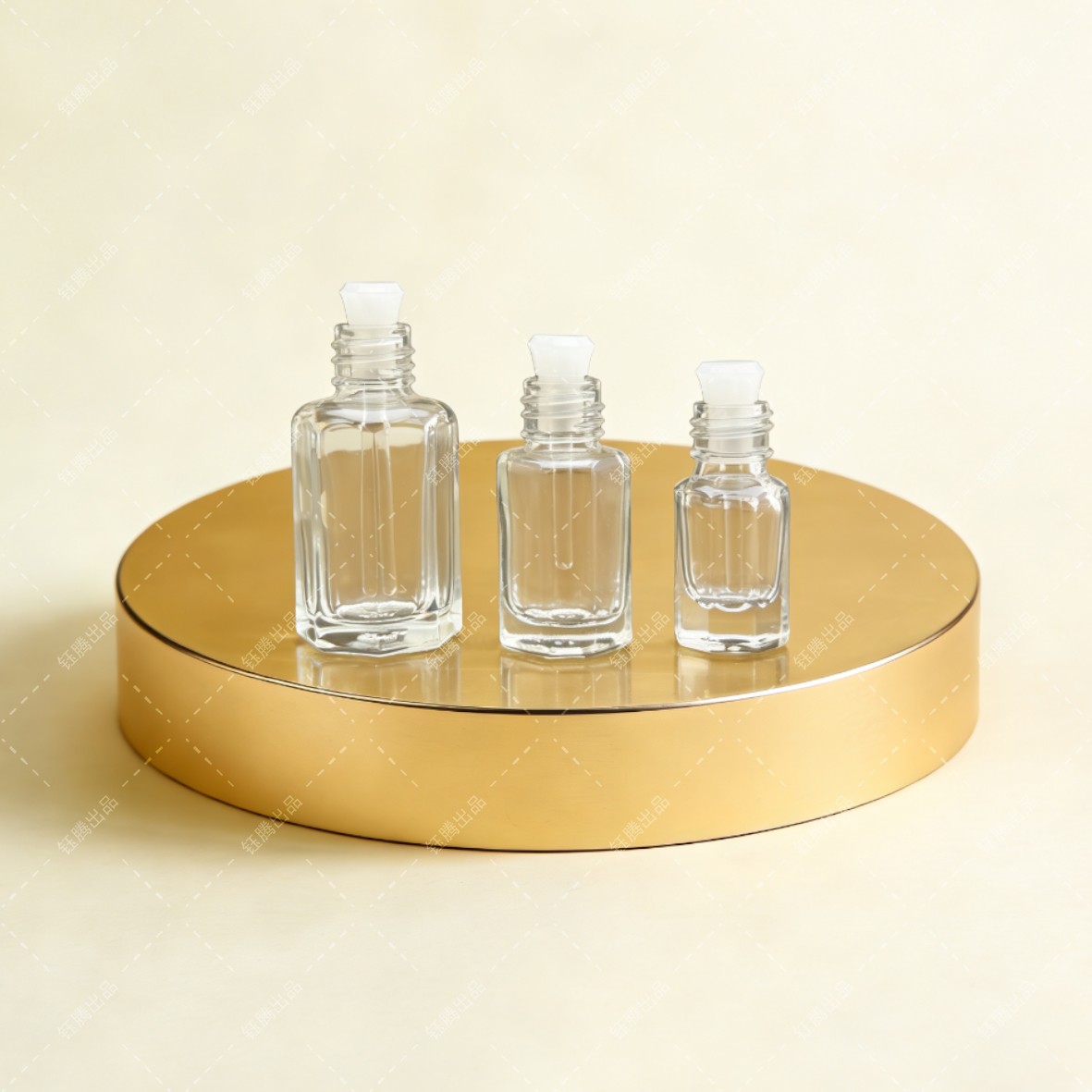 Plastic & Glass Applicator Sticks for Octagonal Bottles Plastic & Glass Applicator Sticks for Octagonal Bottles - Image 1