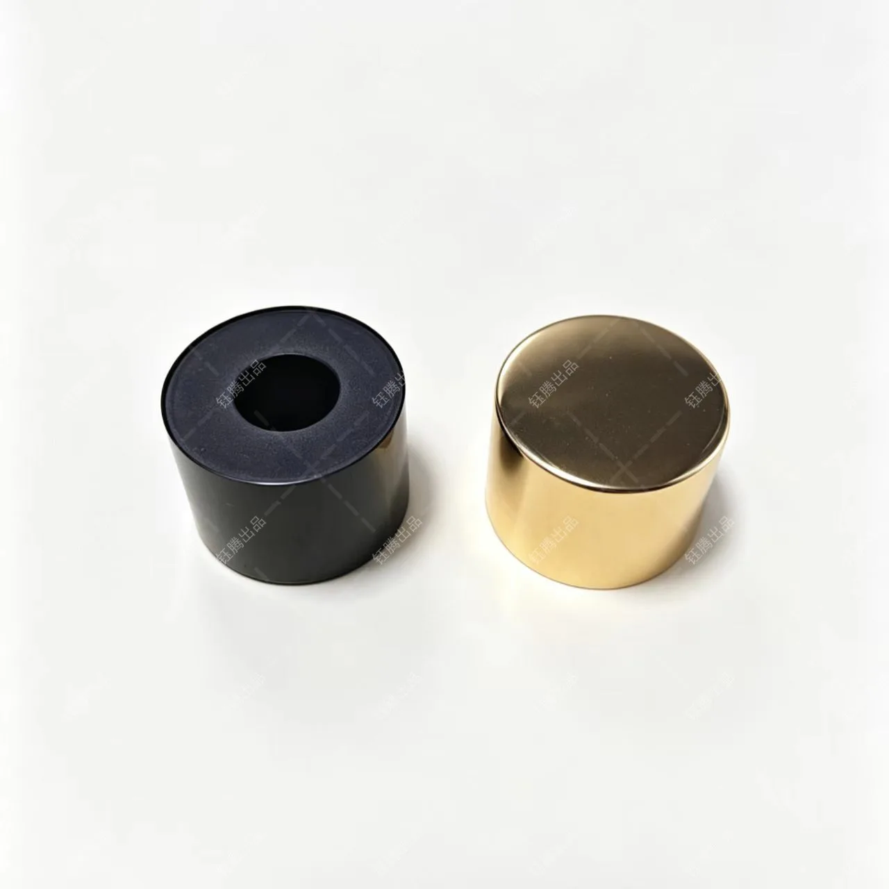 Electroplated Aluminum Perfume Cap - Image 2 Electroplated Aluminum Perfume Cap - Image 2