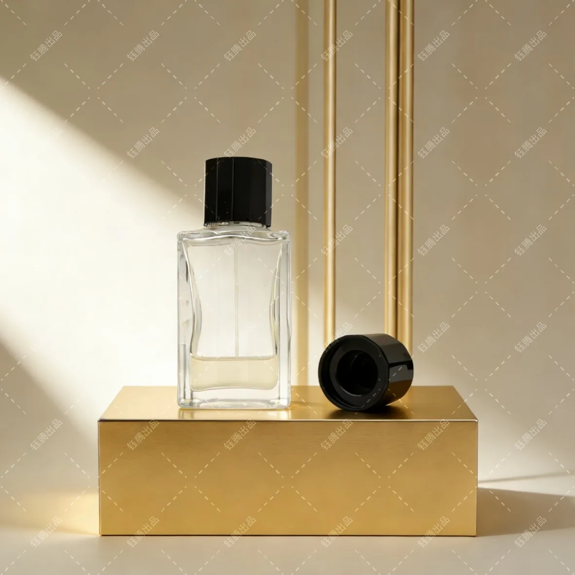 Polygonal Weighted Magnetic Perfume Cap Polygonal Weighted Magnetic Perfume Cap - Image 1